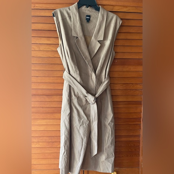 BOSS Sleeveless Belted Wrap Dress. Size 10 Women
#75 - Picture 13 of 13